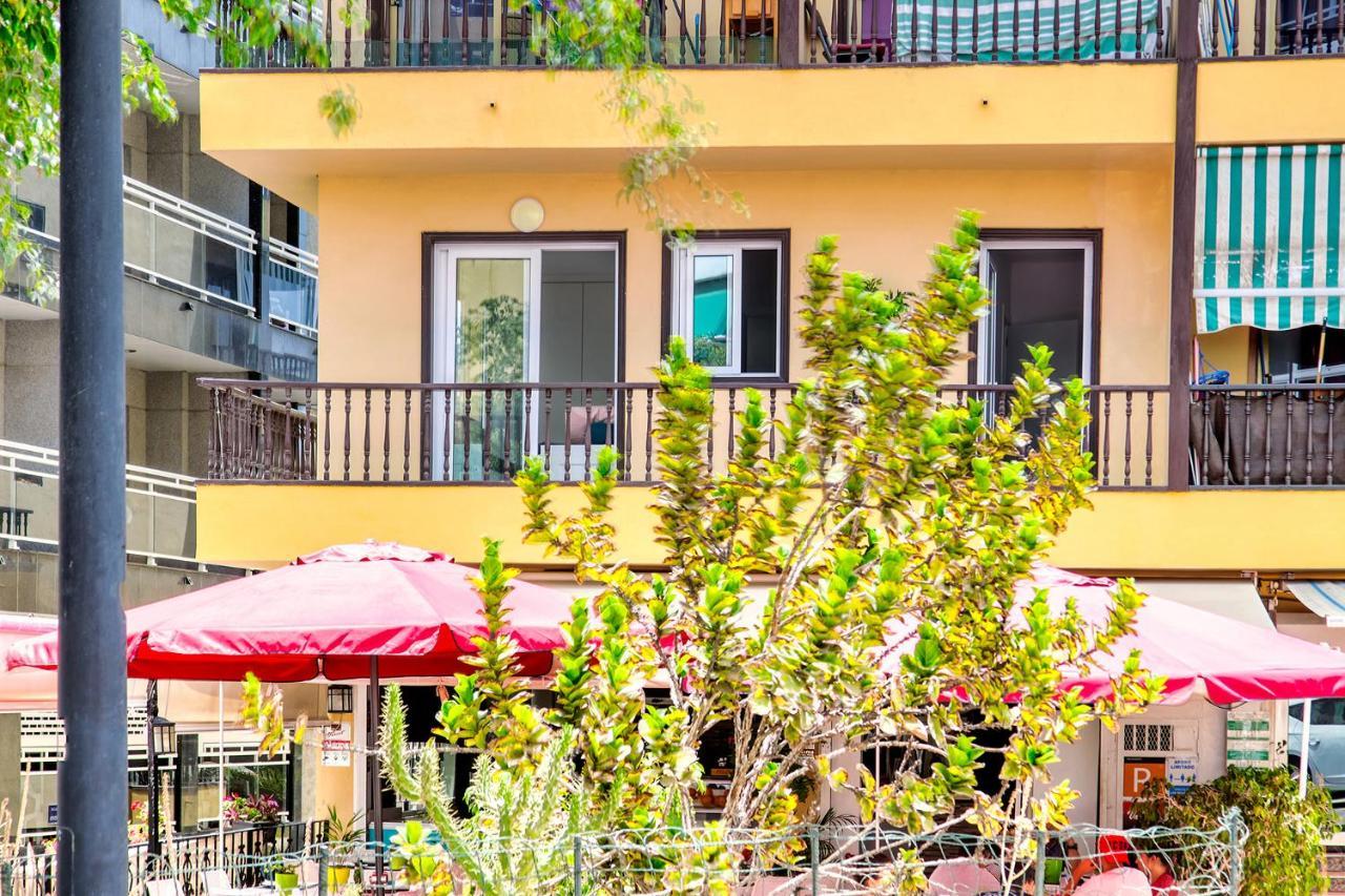 Cozy Main Square And Beachfront 3-Bedrooms Apartment Los Cristianos  Exterior photo
